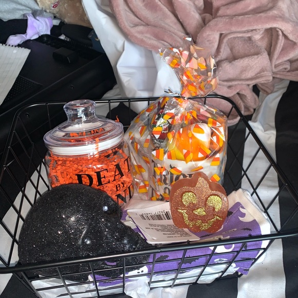 HALLOWEEN BASKETS!🎃🖤🎃🖤⚰️🕷🔪💀 - Picture 8 of 8